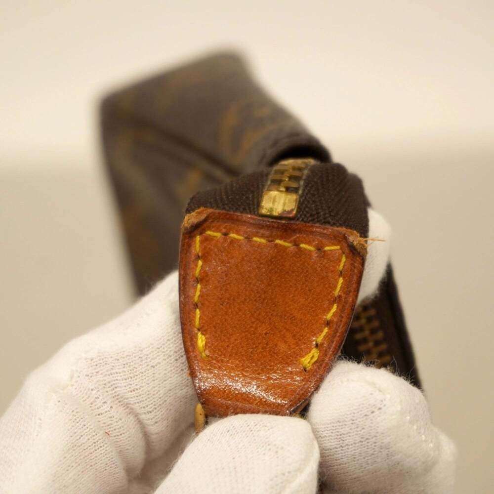 LOUIS VUITTON Brown Monogram Pochette Pouch - Picture 10 of 12